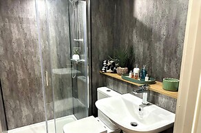 Athenaeum House-leeds Centre-sleeps 3-pets