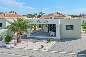 Villa pura vida with pool at mambo beach