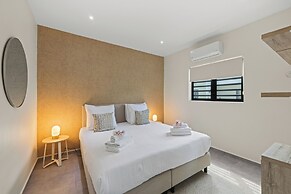 Villa pura vida with pool at mambo beach