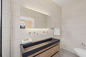 Villa pura vida with pool at mambo beach