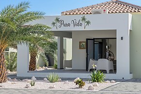 Villa pura vida with pool at mambo beach