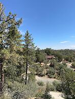 Thumb Butte Chalet Nestled in the Mountains