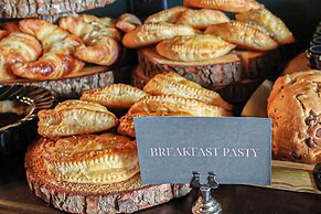 EXPLORE Marquette Historic District