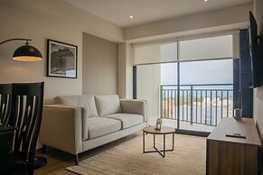 Aquilaria 1001A by Wynwood House
