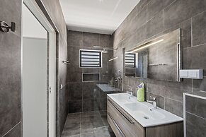 Villa Jasmijn  with private pool, at Mambo Beach