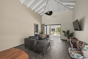 Villa Jasmijn  with private pool, at Mambo Beach