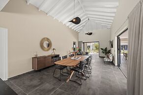 Villa Jasmijn  with private pool, at Mambo Beach