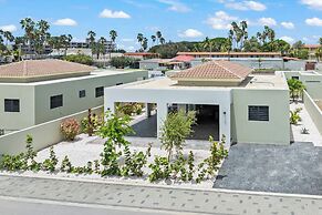 Villa Jasmijn  with private pool, at Mambo Beach