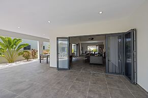 Villa Jasmijn  with private pool, at Mambo Beach