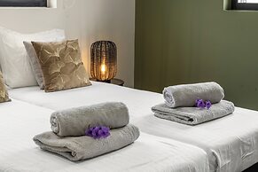 Villa Jasmijn  with private pool, at Mambo Beach