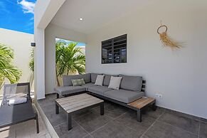 Villa Jasmijn  with private pool, at Mambo Beach