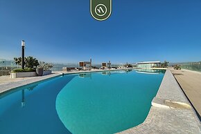 Apartments with Beach Access