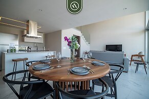 Apartments with Beach Access