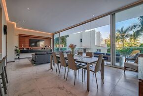 Apartments with Beach Access