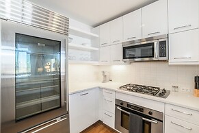 Lake Castleton Apartments by Barsala