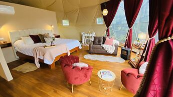 FéLIZA Rainforest Domes