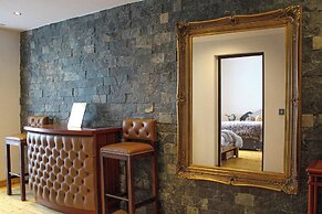 Station Apartments by Lanark Stays