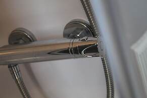 Station Apartments by Lanark Stays