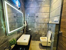 HolidayVilla & Suites Amritsar