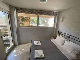 Cassiopeia 3-Bedroom House on beach