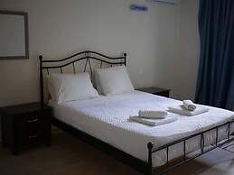 Cassiopeia 3-Bedroom House on beach