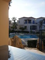 Cassiopeia 3-Bedroom House on beach