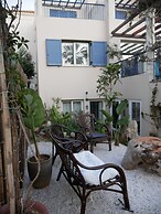 Cassiopeia 3-Bedroom House on beach