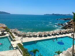 SUITES OMEGA TORRES GEMELAS