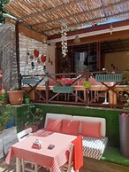 Delos Otel