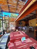 Delos Otel