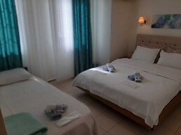 Delos Otel