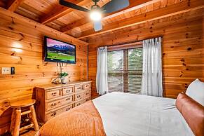 Amazing Views w Gameroom Hot Tub Pool