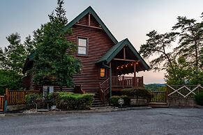 Amazing Views w Gameroom Hot Tub Pool