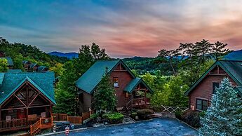 Amazing Views w Gameroom Hot Tub Pool