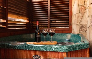 Amazing Views w Gameroom Hot Tub Pool