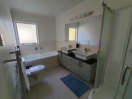 5 Bedroom House at 82A Richardson Road