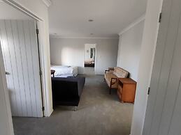 5 Bedroom House at 82A Richardson Road