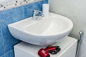 Amazing Studio With Free Parking Golem