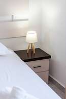 Amazing Studio With Free Parking Golem