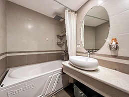 NINE HOUSING Dao Tan