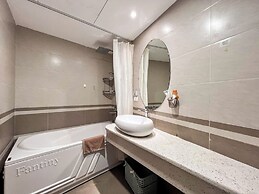 NINE HOUSING Dao Tan