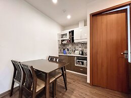 NINE HOUSING Dao Tan