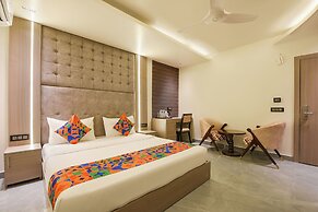 Fabhotel Ronald Inn