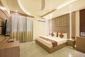 Fabhotel Ronald Inn