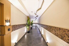 Fabhotel Ronald Inn
