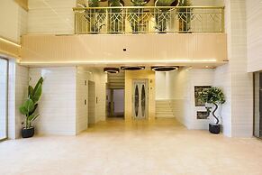 Fabhotel Ronald Inn