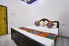 Fabhotel Geeta Bhawan