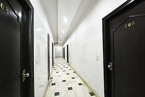 Fabhotel Delhi Darbar