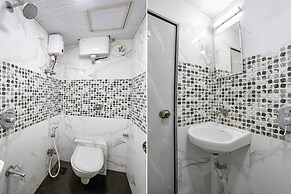 Fabhotel Hans Residency