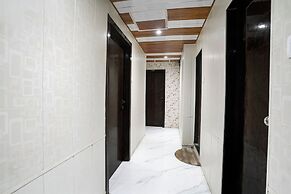 Fabhotel Hans Residency